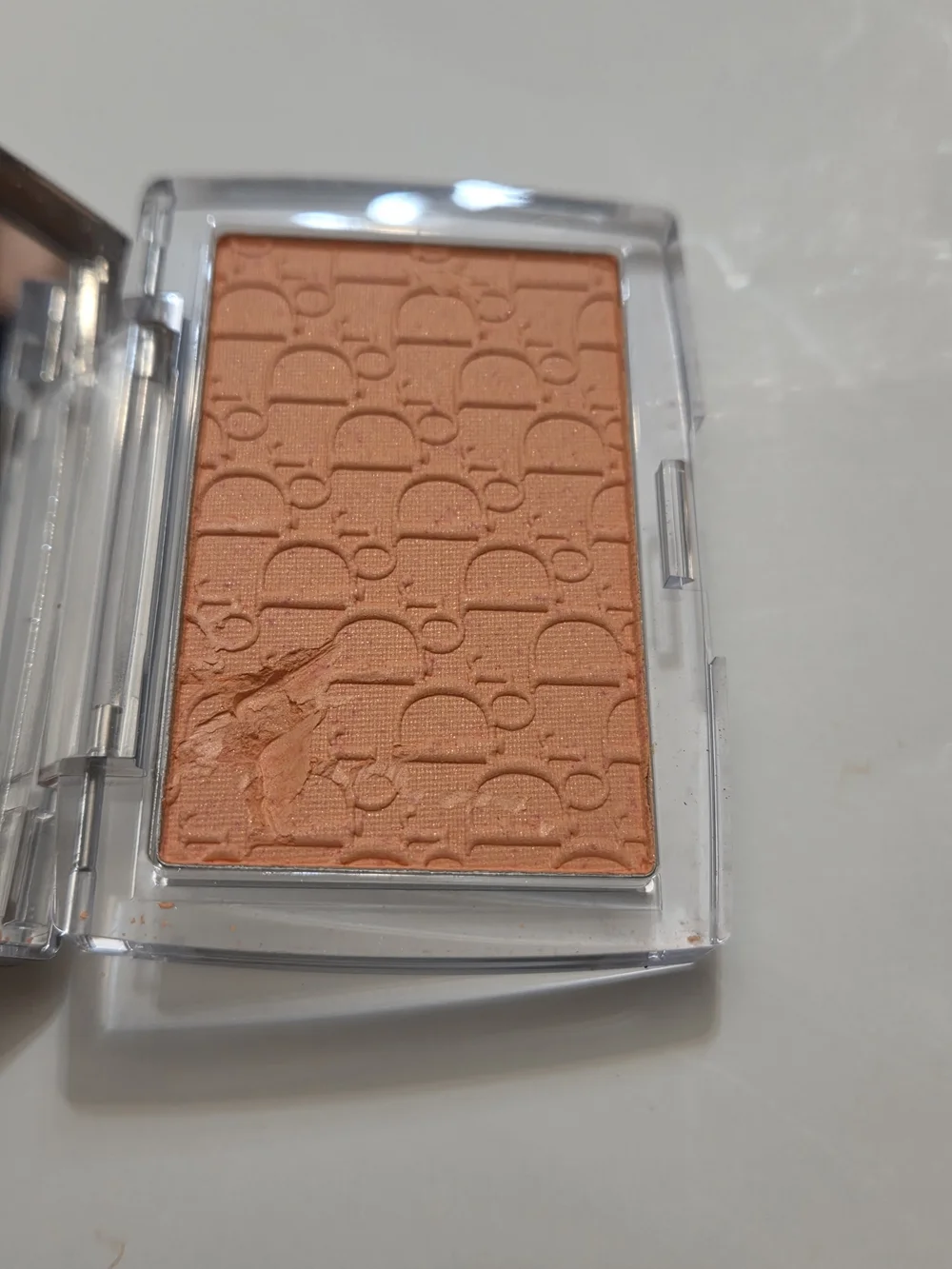 Dior Rosy Glow in Coral 004**